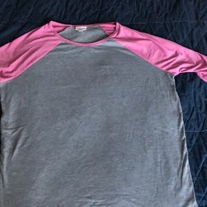 Lularoe Irma in grey/orchid raglan style